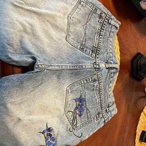 Zanadi embroidered jeans size 7/8